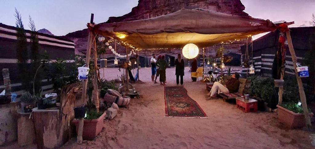 Martian desert Camp Wadi Rum Exterior foto